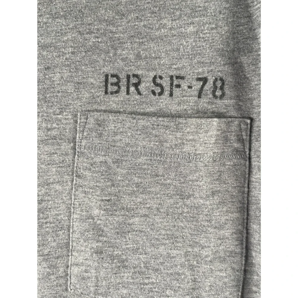 Banana Republic Mens Gray Elephant Graphic Pocket T-Shirt Size M BR SF-78 Safari